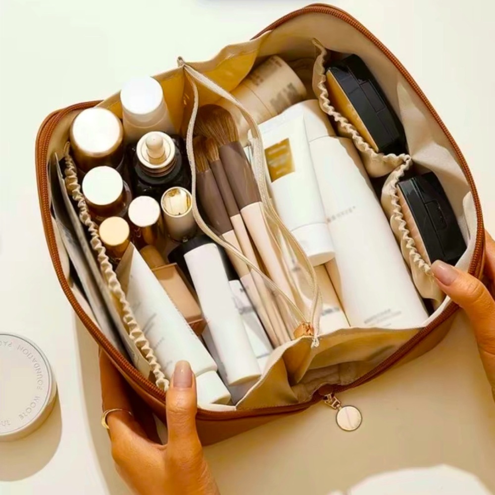 NEW Make Up Travel Toiletries Carry On Personal Bag 3 Separate Compartments